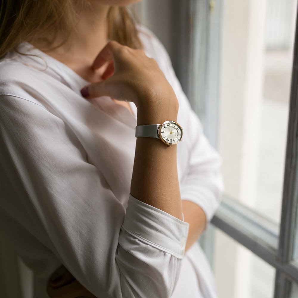 Женские часы из золота 0106.0.1.51а - купить в интернет - магазине "Самоцветы" по низким ценам
